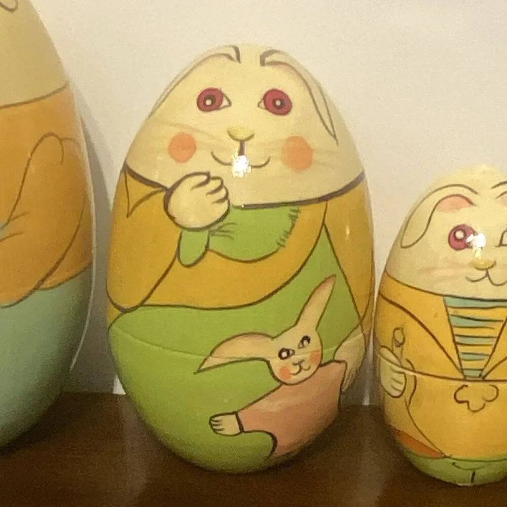 Vintage Easter Bunny Wooden Nesting Eggs 4 Pc Set Russian Matryoshka Doll Style